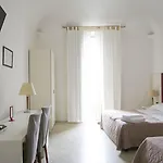 Santuzza Art מלון