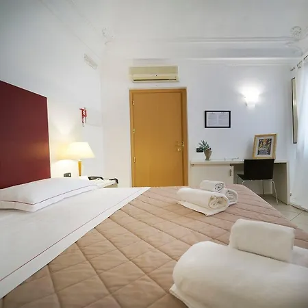 Hotel Santuzza Art 3*